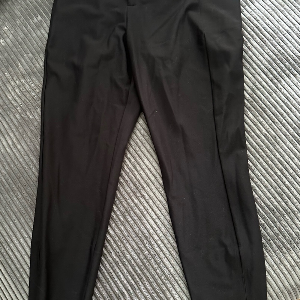 Athleta - black pants. New without tags.